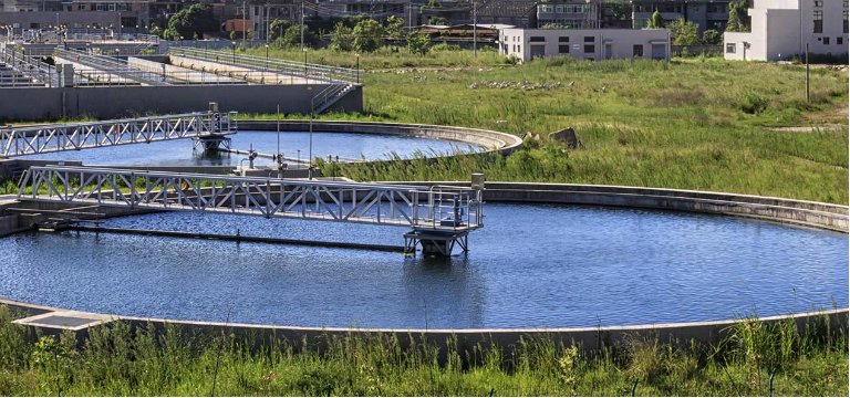 विश्व-स्तरीय सुख-सुविधाओं के साथ वाटर और वेस्ट मैनेजमेंट भी- केवल Wave City में