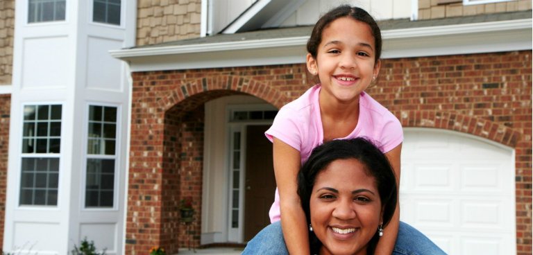 पत्नी के नाम या जॉइंट रजिस्ट्री करा कर आप बचा सकते हैं टैक्स